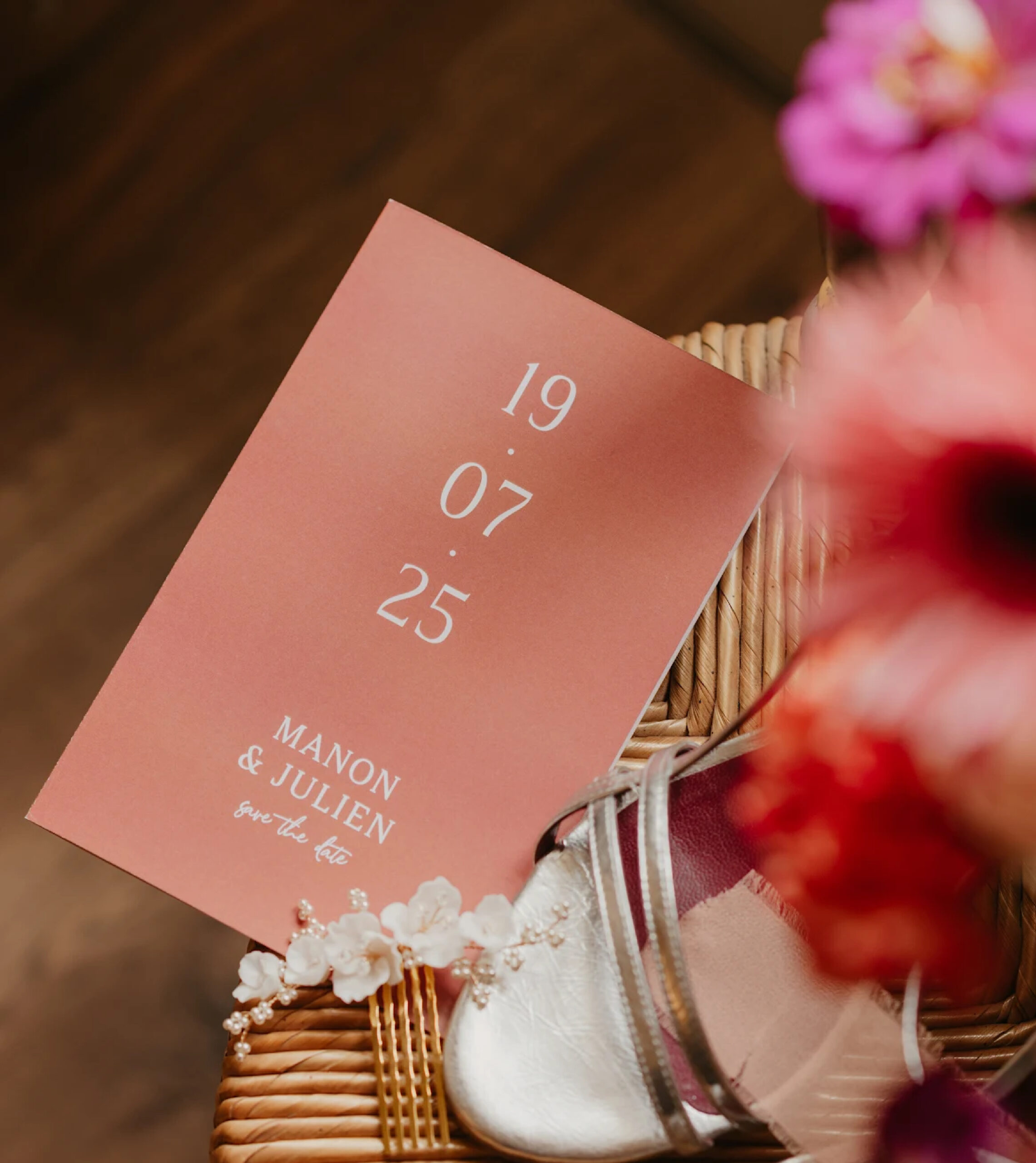 Création graphique - Graphisme, mise en page et illustration du faire-part pour le mariage de M&J.